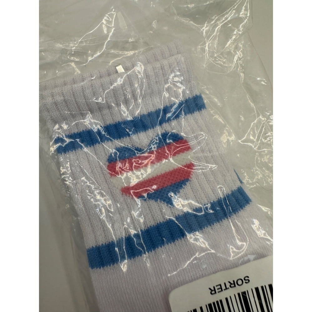 NWT Hot Topic Transgender Heart‎ Crew Socks Pink White Blue LGBTQ+ Pride